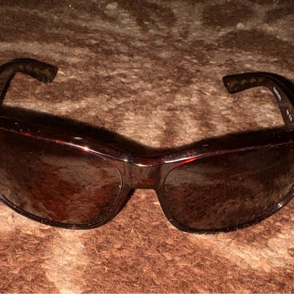 Stylish Costa Sunglasses - Picture 1 of 3